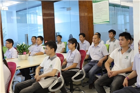 漆強家具漆廠家員工培訓(xùn)學(xué)習(xí).JPG