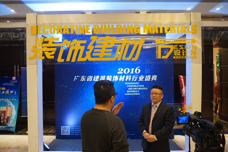 張總接受了廣東順德電視臺采訪.jpg