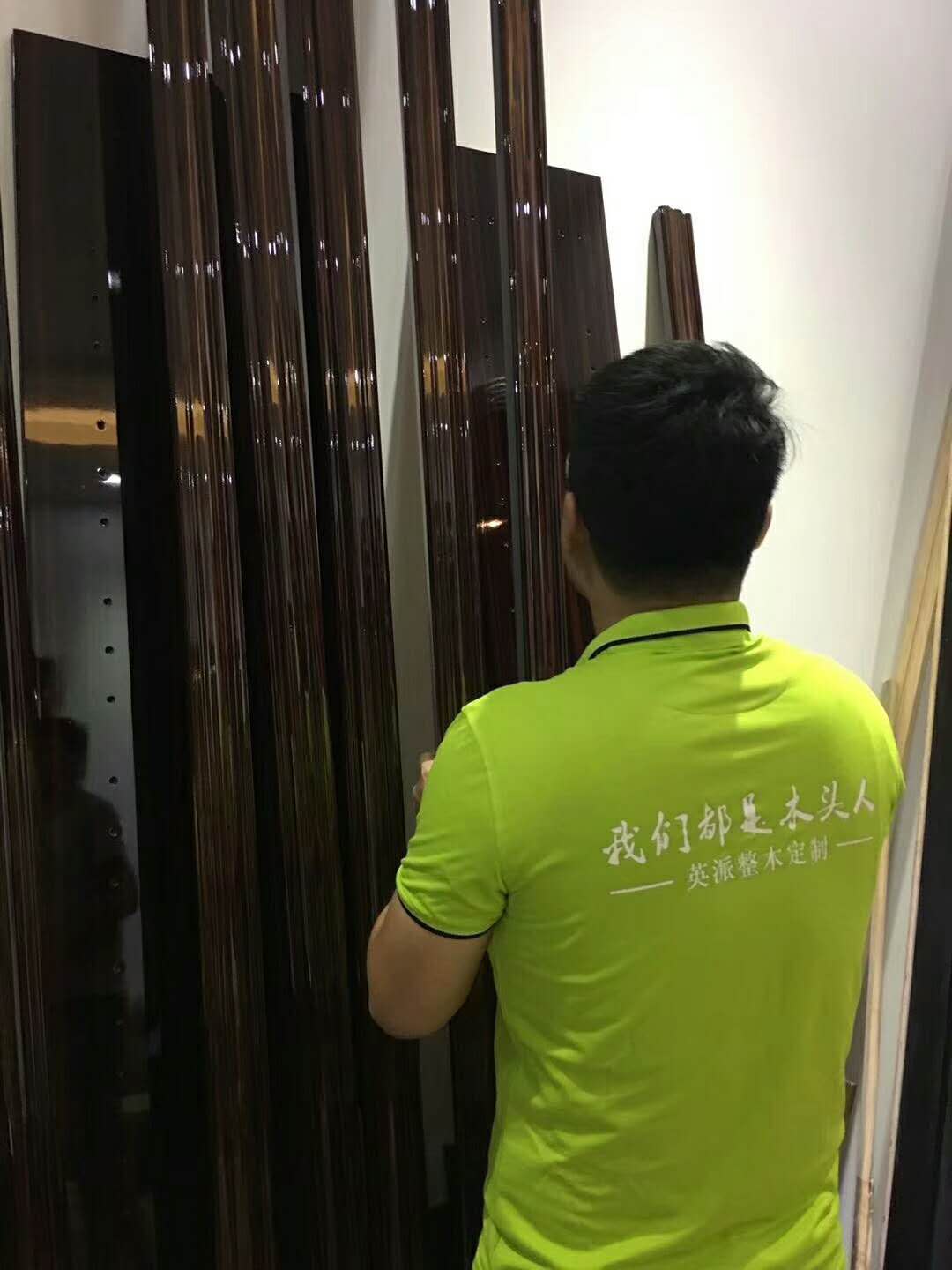【客戶(hù)見(jiàn)證】廣州英派整木定制：用亮光，找漆強(qiáng)！
